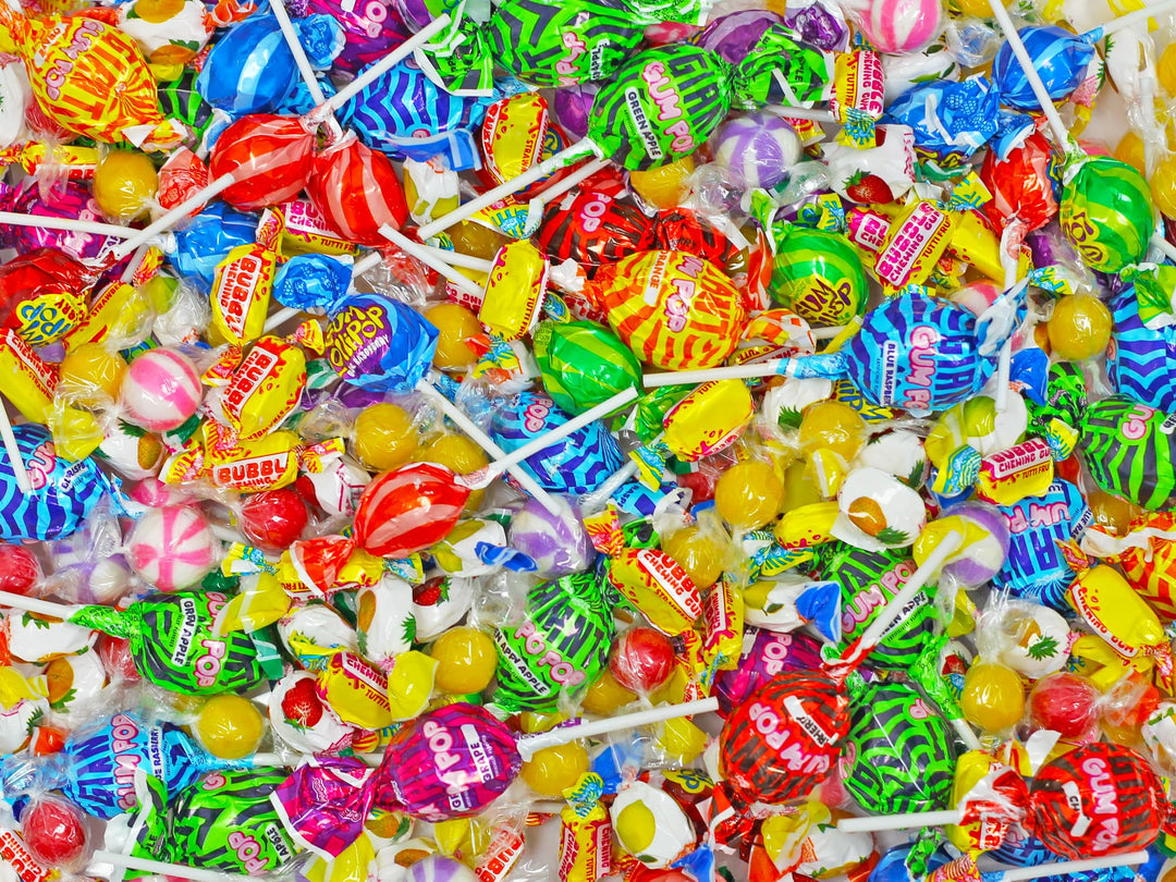 Parade Throws Bulk Candy  12 LB Bulk Pinata Candy (Over 650 Pieces)  Assorted Lollipops, Gum & Hard Candies  Individually Wrapped Candy, Pinatas, Parades, Classrooms, Offices & Events